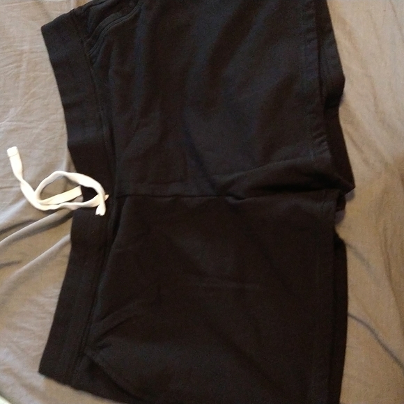 32 degrees shorts 2 pairs size XXL - Picture 3 of 4